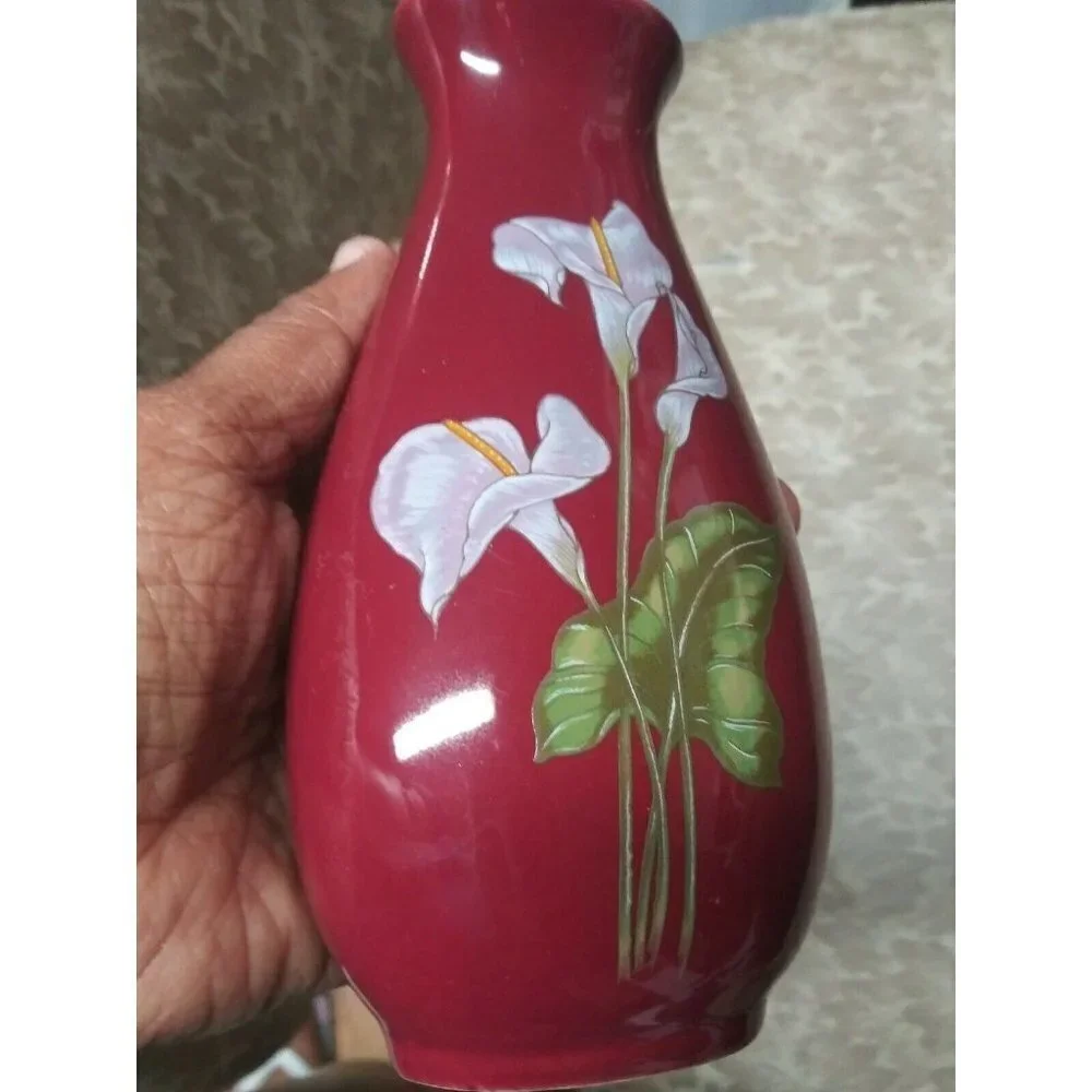 Bud vase Taiwan Pottery Floral Lilly /Orchid 6